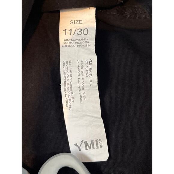 YMI Jeans USA Black Cargo Pants Size 11/30 Cotton/Spandex Womens Relaxed Fit Mad - Picture 6 of 6